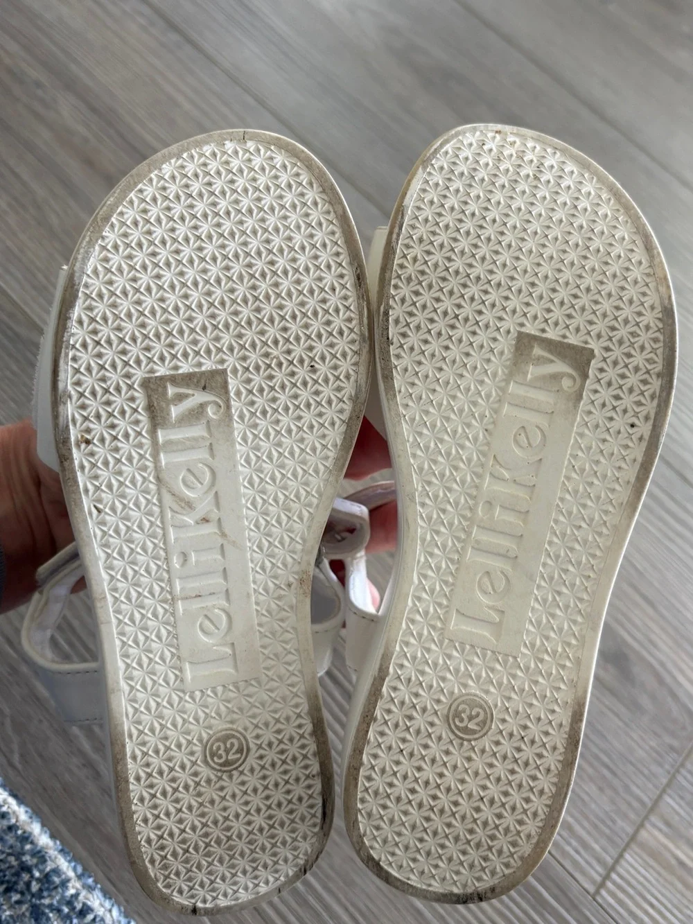 LELLI KELLY white iris platform rhinestone Velcro sandals size 32 euro / 1
